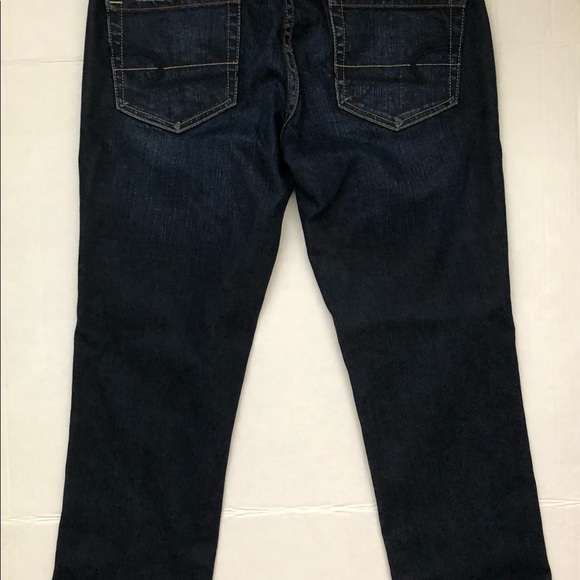 American Eagle Outfitters Womens Cropped Distressed Jeans Size 6 Low Rise - Picture 7 of 8
